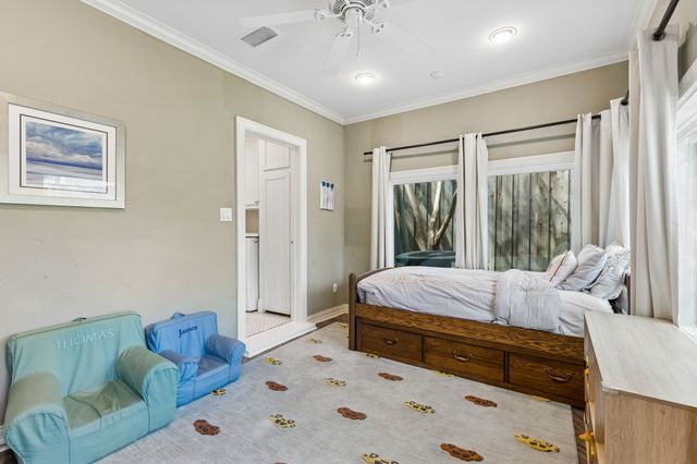 5715 Kenwood Avenue, Dallas, TX 75206