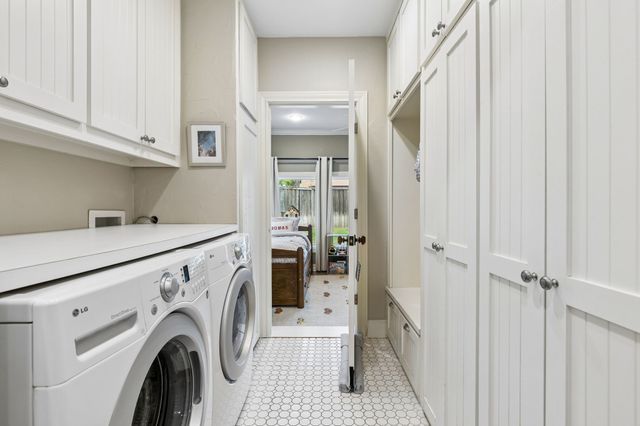 5715 Kenwood Avenue, Dallas, TX 75206