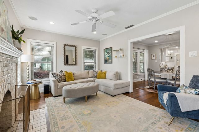 5715 Kenwood Avenue, Dallas, TX 75206