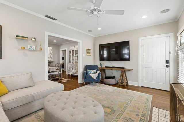 5715 Kenwood Avenue, Dallas, TX 75206