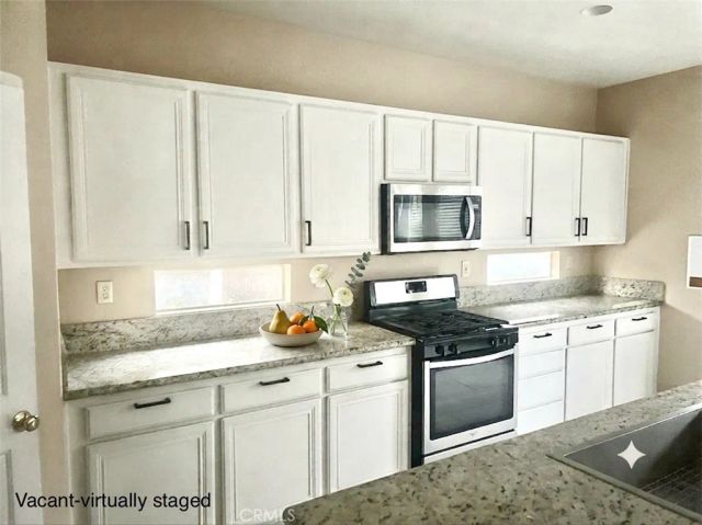 4890 Trailhill Court, Riverside, CA 92505