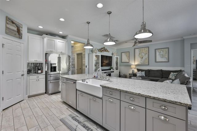 5227 ADMIRAL POINTE DRIVE, Apollo Beach, FL 33572