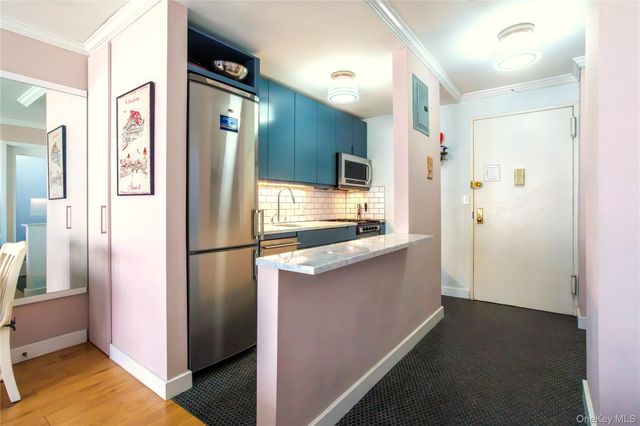 195 Willoughby Avenue 909, Brooklyn, NY 11205