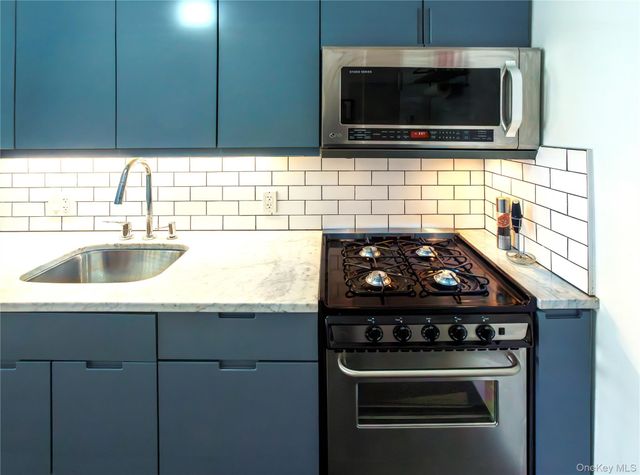195 Willoughby Avenue 909, Brooklyn, NY 11205