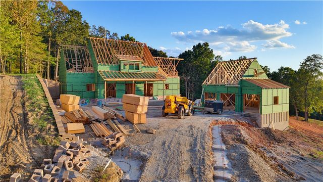 2079 E Stone Mountain Drive, Fayetteville, AR 72701
