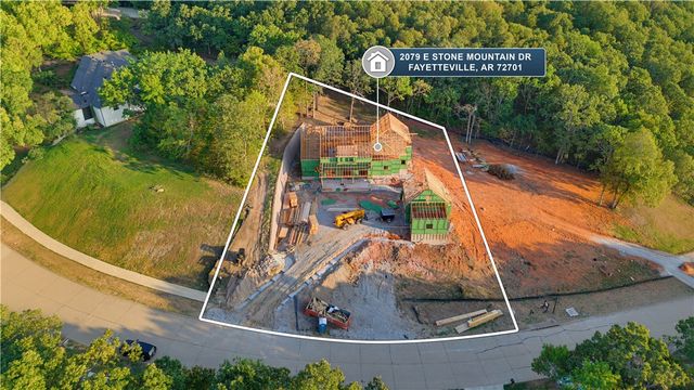 2079 E Stone Mountain Drive, Fayetteville, AR 72701