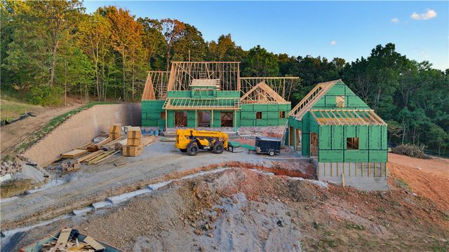 2079 E Stone Mountain Drive, Fayetteville, AR 72701