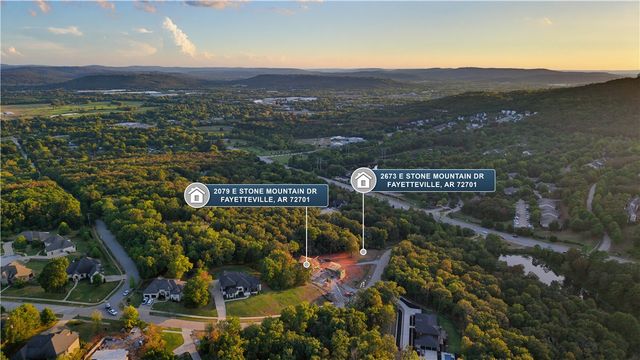 2079 E Stone Mountain Drive, Fayetteville, AR 72701