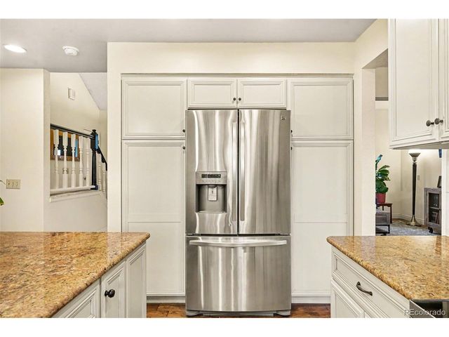 454 Old Stone Dr, Littleton, CO 80126