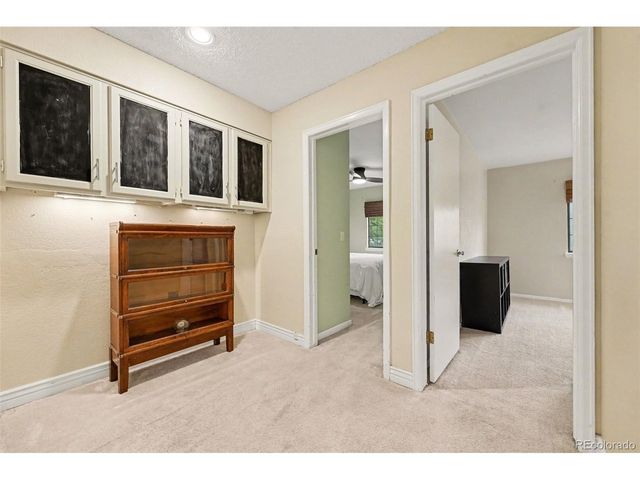 454 Old Stone Dr, Littleton, CO 80126