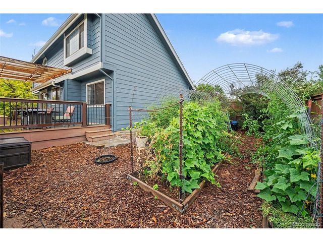 454 Old Stone Dr, Littleton, CO 80126