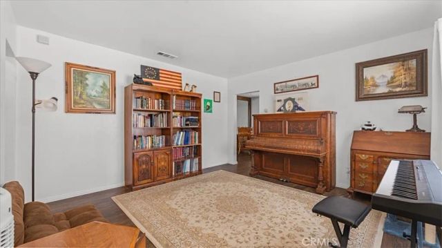 5654 Raye, Jurupa Valley, CA 92509
