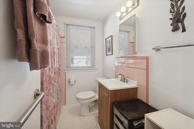 2305 TRIEBEL RD, Abington, PA 19001