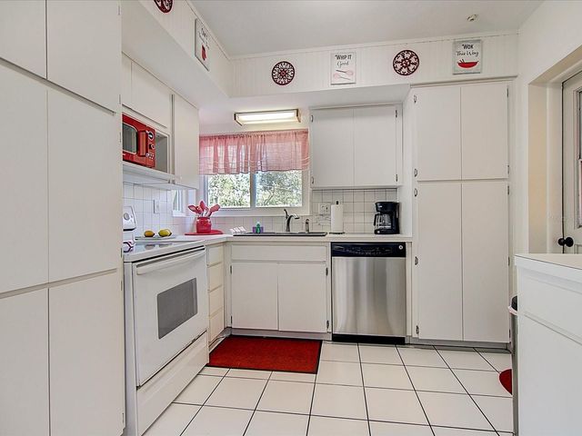 13589 CROFT DRIVE S, Largo, FL 33774