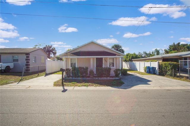 1205 AVENUE F, Haines City, FL 33844