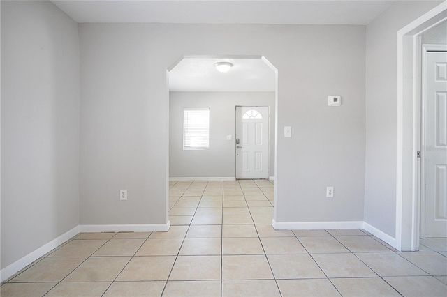 1205 AVENUE F, Haines City, FL 33844