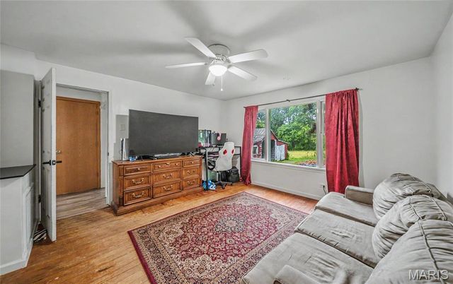5326 Highway H, Sullivan, MO 63080
