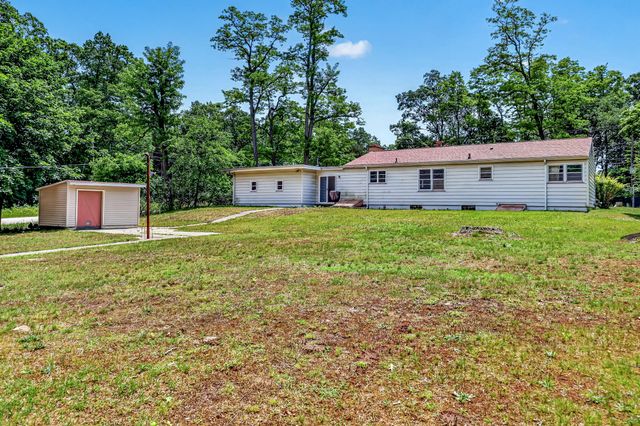 4214 W White Lake Drive, Whitehall City, MI 49461