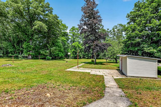 4214 W White Lake Drive, Whitehall City, MI 49461