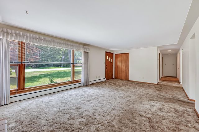 4214 W White Lake Drive, Whitehall City, MI 49461