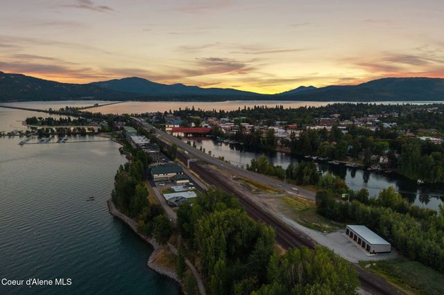 720 N 3rd Ave, 5, Sandpoint, ID 83864