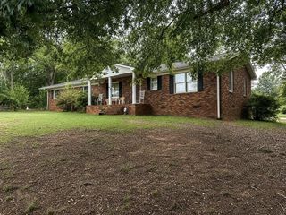 500 W Rutherford Street, Landrum, SC 29356