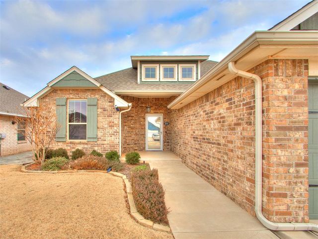3904 Palisade Lane, Oklahoma City, OK 73179