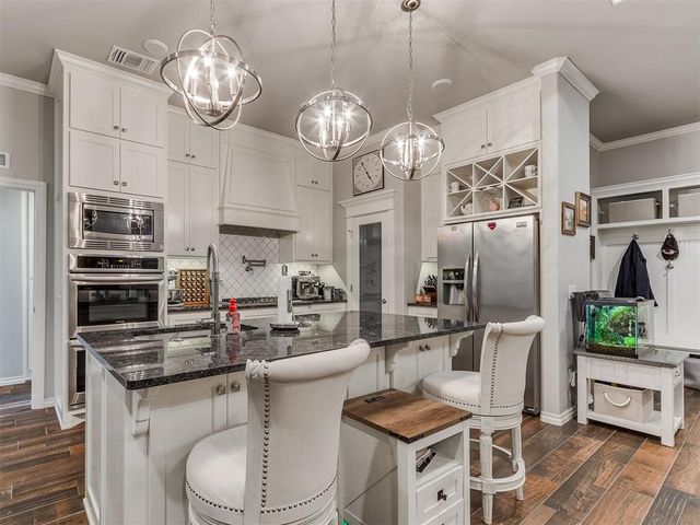 3904 Palisade Lane, Oklahoma City, OK 73179