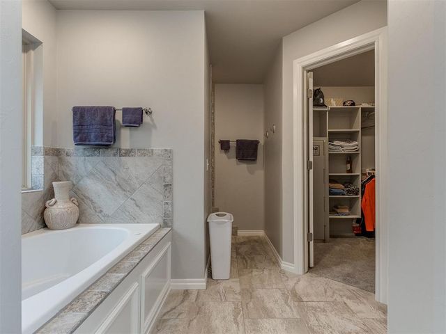 3904 Palisade Lane, Oklahoma City, OK 73179