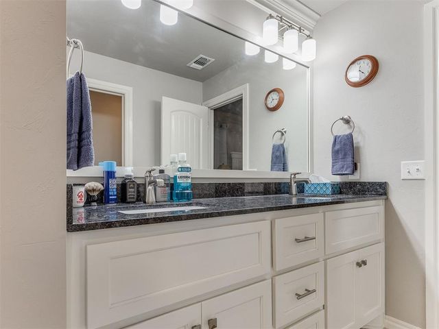 3904 Palisade Lane, Oklahoma City, OK 73179