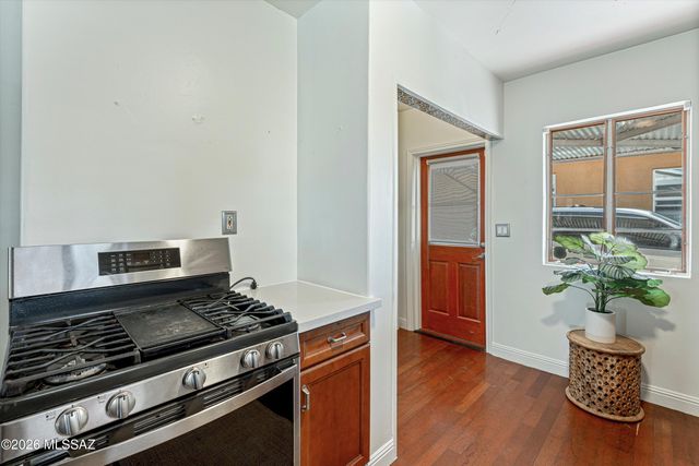 2909 E Lester Street, Tucson, AZ 85716