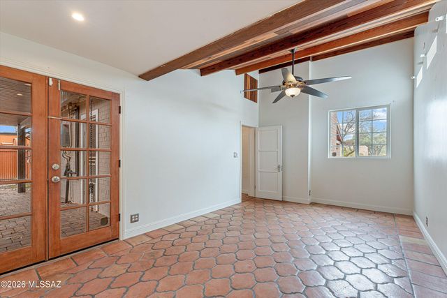 2909 E Lester Street, Tucson, AZ 85716