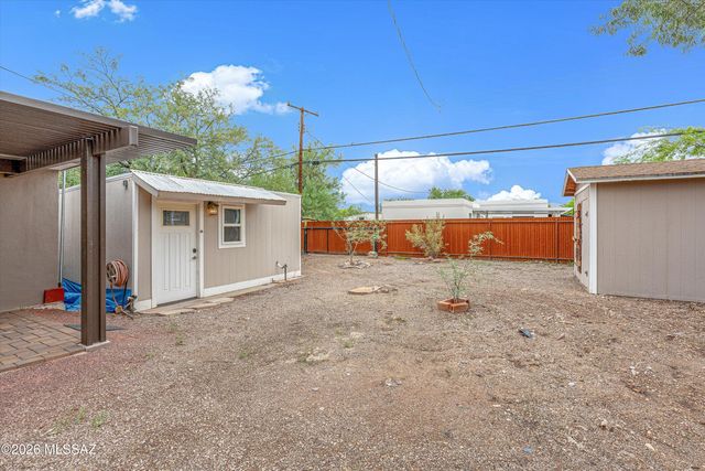 2909 E Lester Street, Tucson, AZ 85716