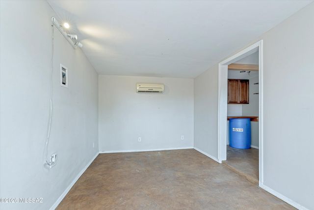 2909 E Lester Street, Tucson, AZ 85716