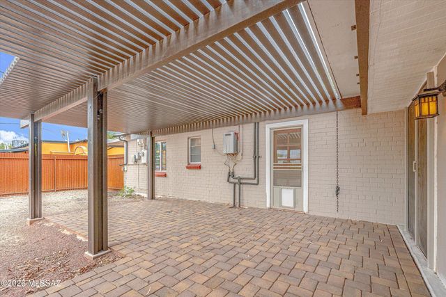 2909 E Lester Street, Tucson, AZ 85716
