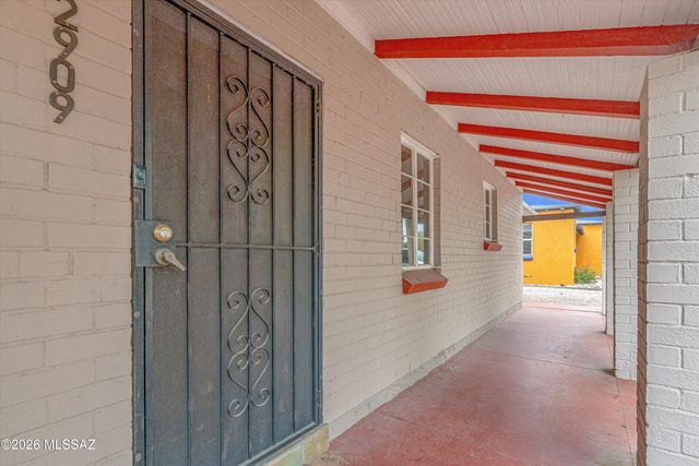 2909 E Lester Street, Tucson, AZ 85716