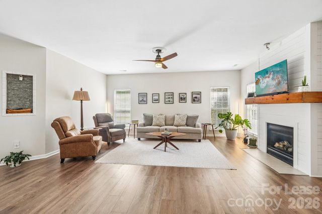 12900 Mccahan Lane, Huntersville, NC 28078