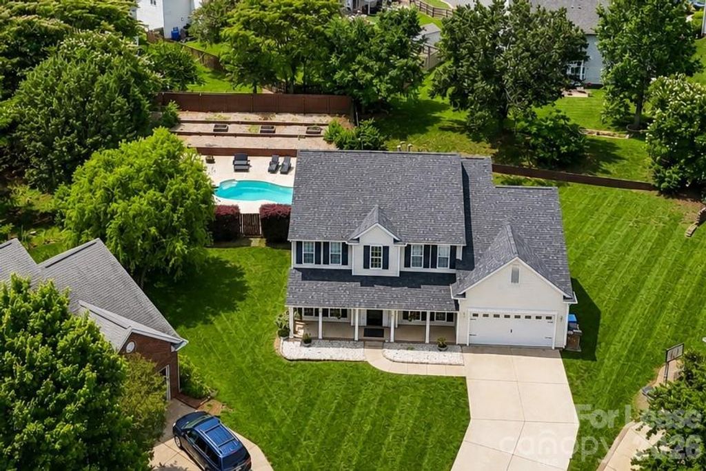 12900 Mccahan Lane, Huntersville, NC 28078