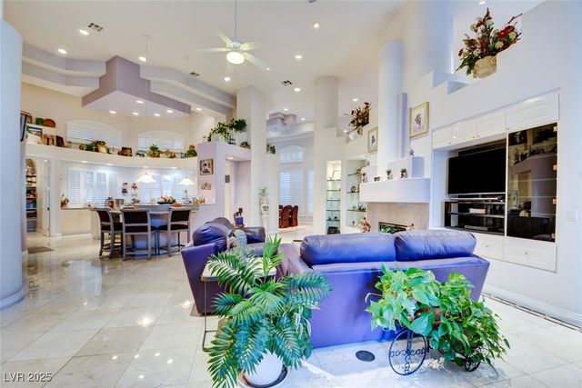 3008 Astoria Pines Circle, Las Vegas, NV 89107