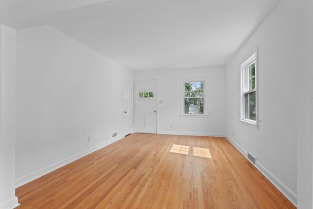 8313 Stickney AVENUE, Wauwatosa, WI 53213