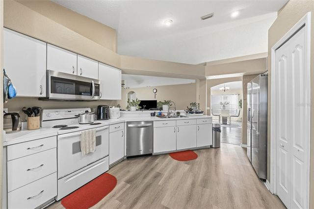 3324 MANOR COVE CIRCLE, Riverview, FL 33578