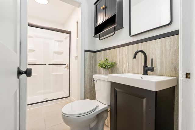 3233 Ridge Road, Highland, IN 46322