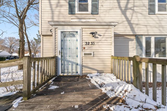 3233 Ridge Road, Highland, IN 46322