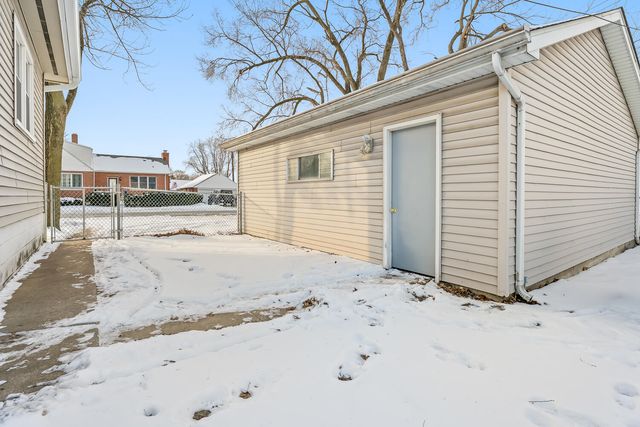 3233 Ridge Road, Highland, IN 46322