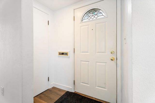 3233 Ridge Road, Highland, IN 46322