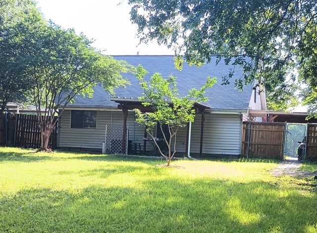 1707 Cottonwood Road, Carrollton, TX 75006