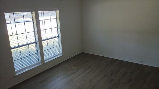 1707 Cottonwood Road, Carrollton, TX 75006