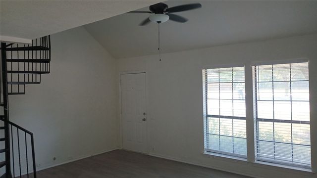 1707 Cottonwood Road, Carrollton, TX 75006