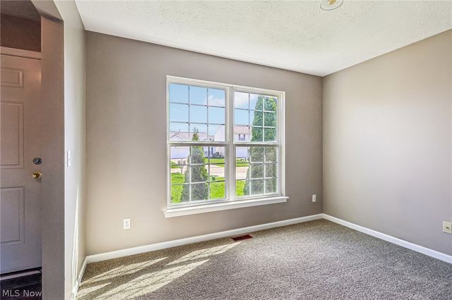 38210 Kingston Drive, North Ridgeville, OH 44039