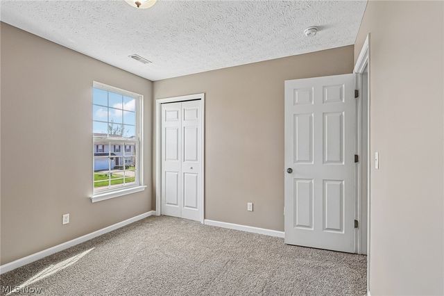 38210 Kingston Drive, North Ridgeville, OH 44039